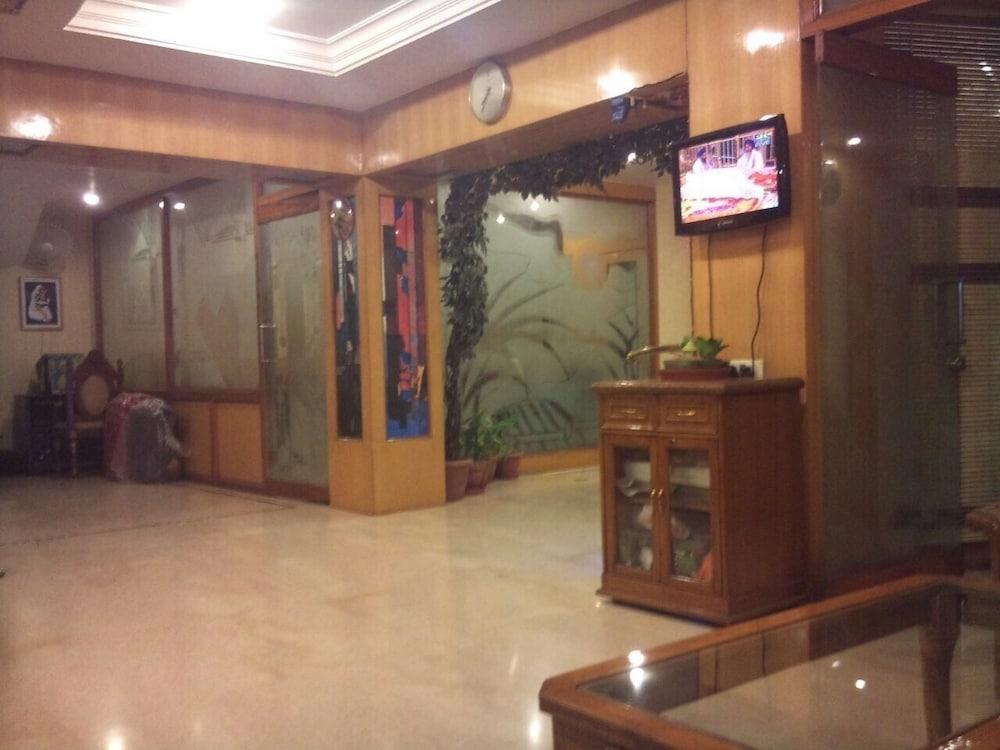 Hotel Singh International Delhi  Bagian luar foto