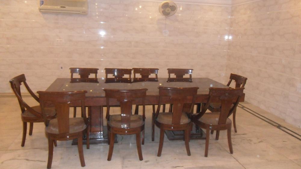 Hotel Singh International Delhi  Bagian luar foto