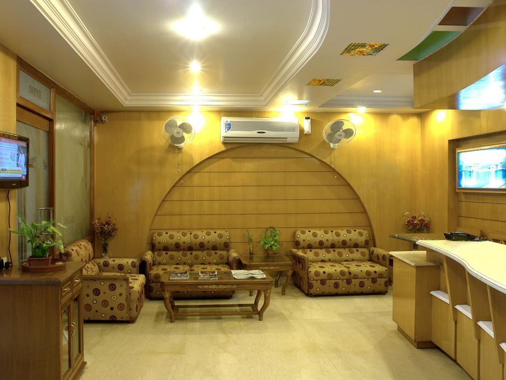 Hotel Singh International Delhi  Bagian luar foto