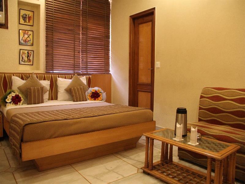 Hotel Singh International Delhi  Bagian luar foto