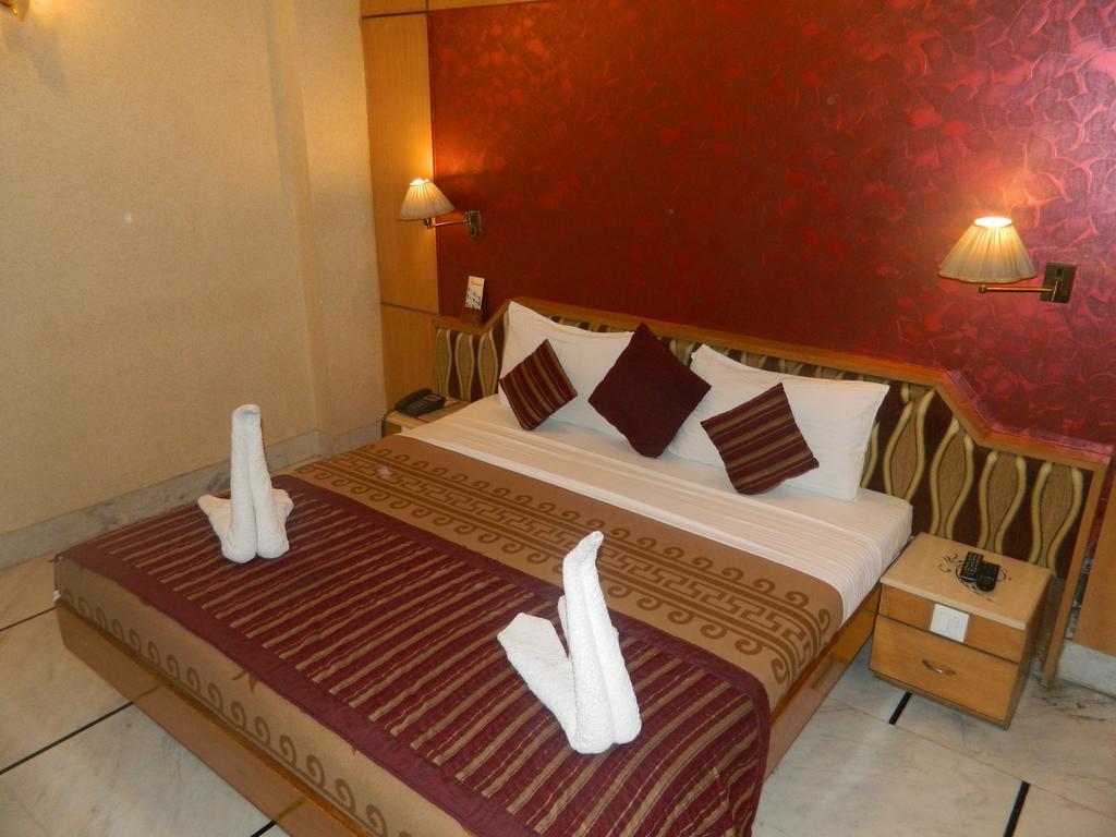 Hotel Singh International Delhi  Bagian luar foto